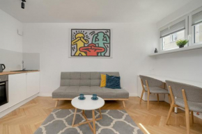 Modern Apartment close to the Market Square Wrocław by Noclegi Renters